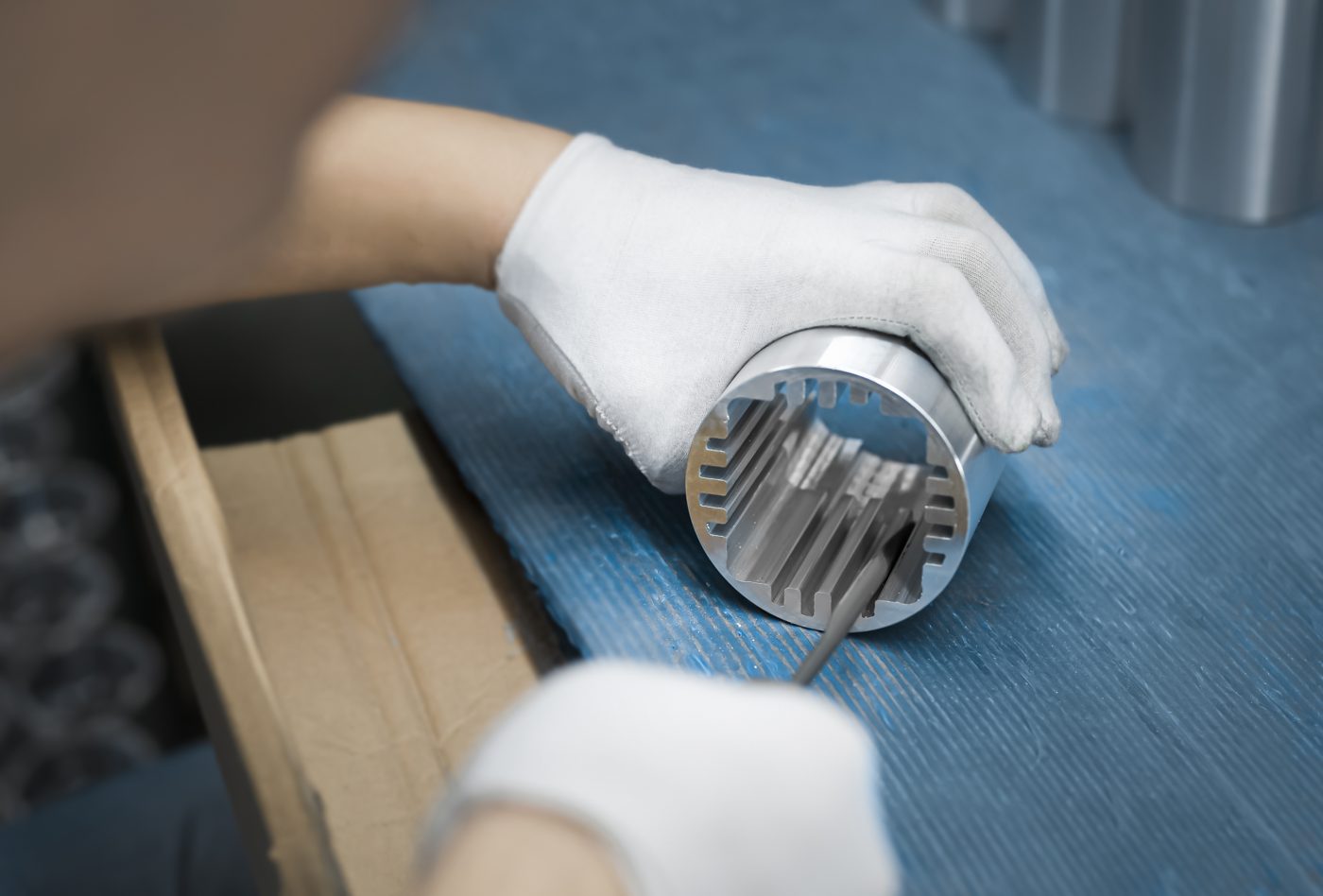 Inspecting a machined part by hand