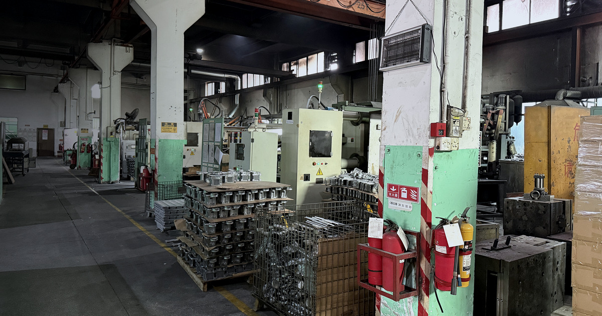 Production floor at SunOn Manufacturer Group in the Pearl River Delta